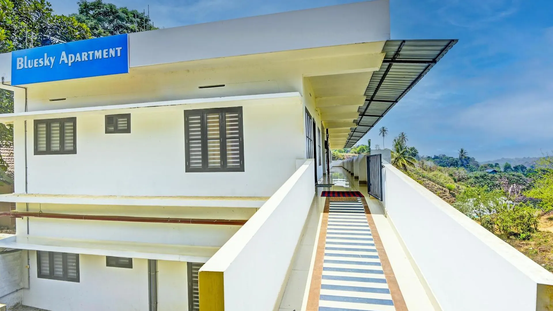 Hotel O Blue Sky Apartment Sultan Bathery 4*,  India